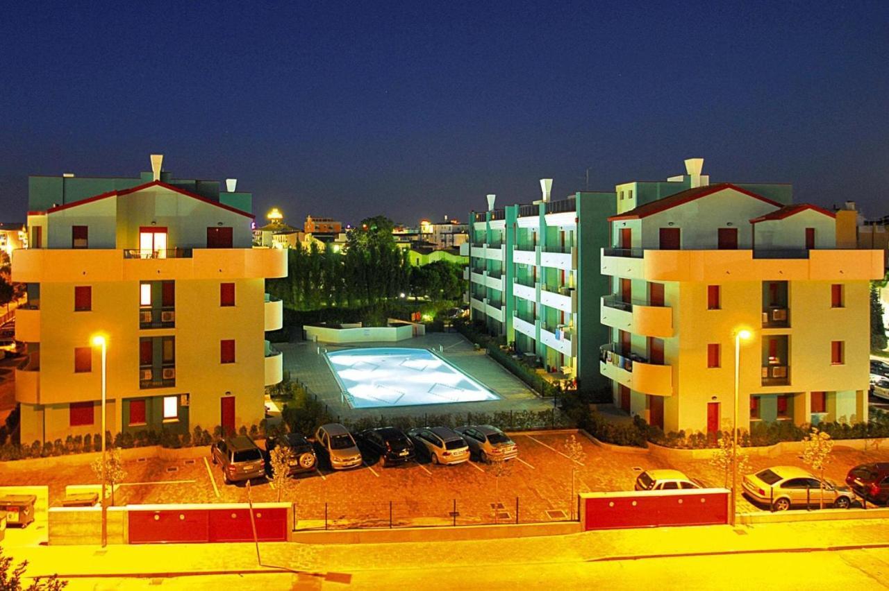 Apartment In Caorle With Heating Exterior photo