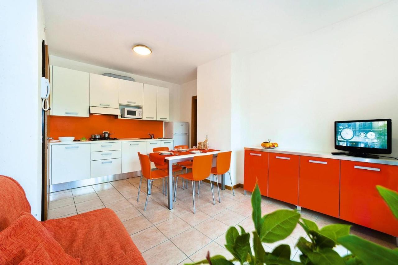 Apartment In Caorle With Heating Exterior photo